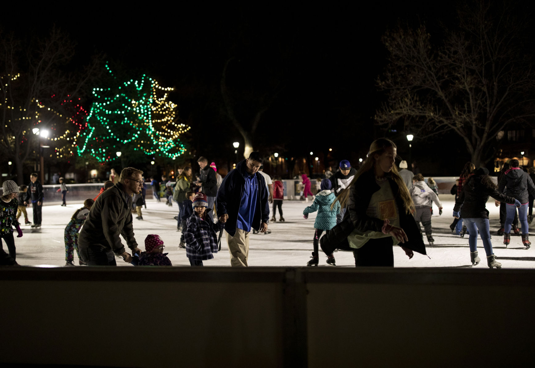 111619-news-iceskating 19.jpg